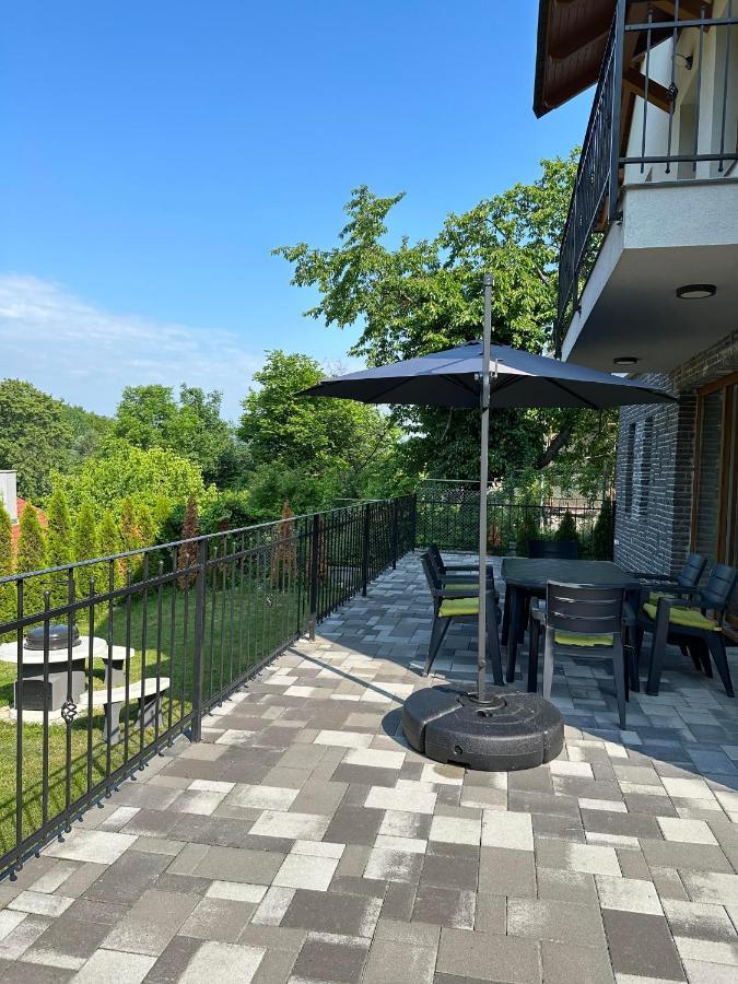 Fenyo Apartman Miskolctapolca Buitenkant foto