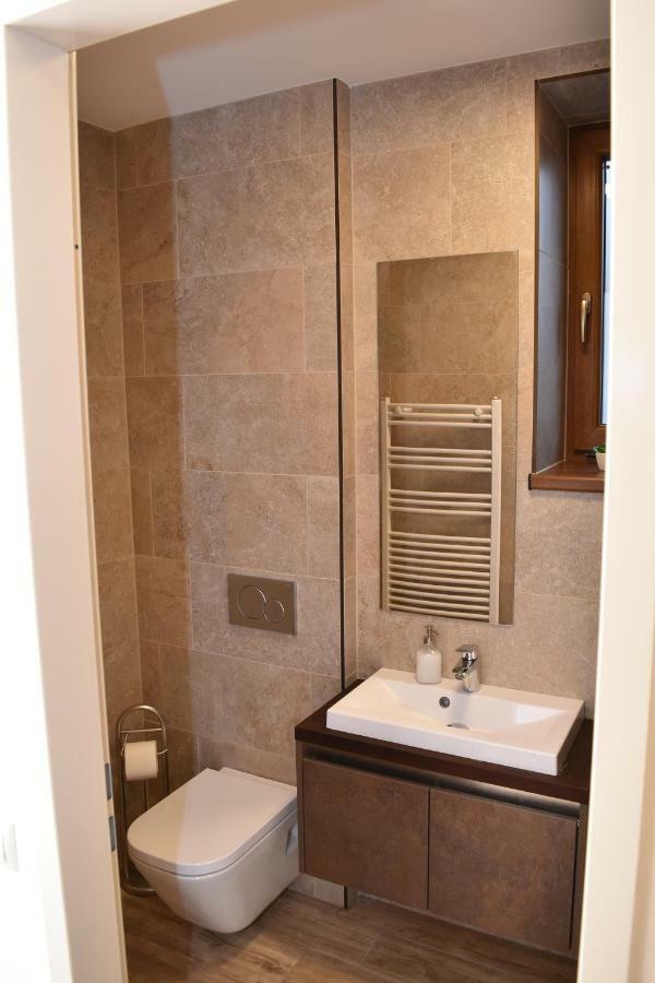 Fenyo Apartman Miskolctapolca Buitenkant foto